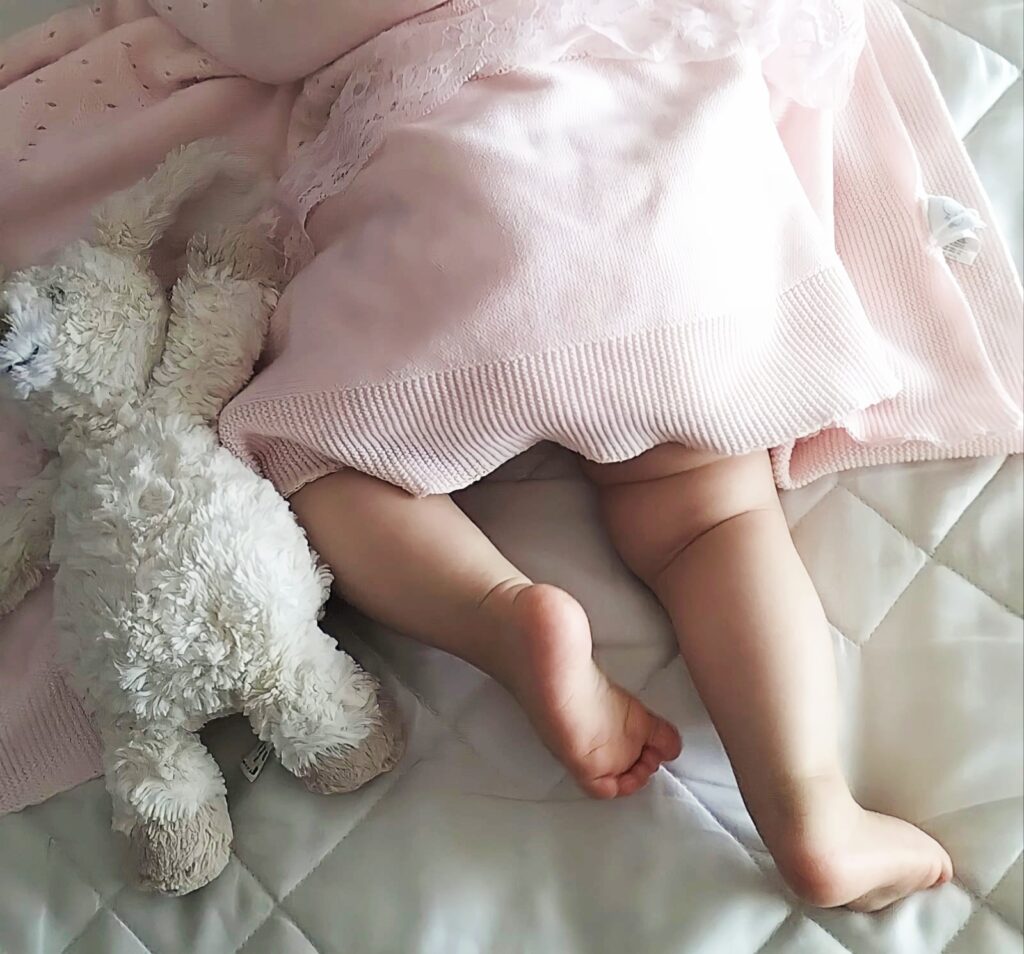 cositasbebes bebe con su tedy