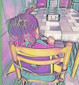 Alimentación complementaria, bebé comiendo solo